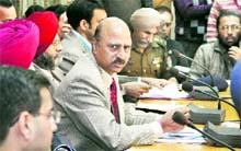 Chief Commissioner, RTS, SM Sharma chairs a meeting of officials of the district administration, sarpanchs and municipal councillors in Jalandhar on Thursday