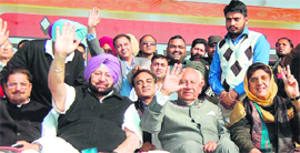 Capt Amarinder Singh and Rajinder Kaur Bhattal at a function in Amritsar on Saturday.