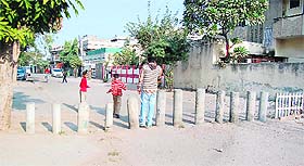 Concrete barricade outside the house of Congress MLA OP Soni in Amritsar.