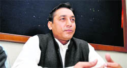 Om Gopal Rawat, UKD (Diwakar) MLA, addresses the media in Dehradun on Monday. 