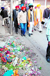 Participants in Panj Sarovar walk inaugurated in Amritsar on Wednesday