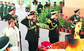 (From left) Defence Minister AK Antony, Army Chief VK Singh, Navy Chief Admiral Nirmal Verma and Air Force Chief Air Chief Marshal NAK Browne during Vijay Diwas celebrations in New Delhi on Friday