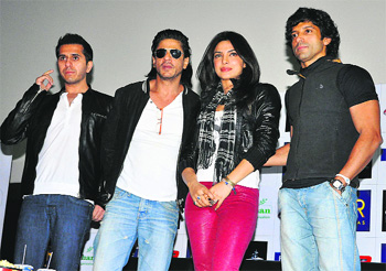 Producer Ritesh Sidwani, Shah Rukh Khan, Priyanka Chopra and director Farhan Akhtar