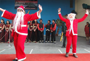 Students of St. Xaviers School dress up as Santa Claus at a performance for the specially-abled children of the Mahant Gurbanta Das School for the Deaf and Dumb and the students of Bal Niketan in Bathinda on Thursday. SDM Sandeep Rishi and SSP (Vigilance) Khushi Mohammad Khan were also present on the occasion. 