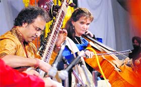 Shubhendra Rao and Saskia Rao perform jugalbandi on sitar and cello at the Harivallabh Sangeet Sammelan in Jalandar on Saturday