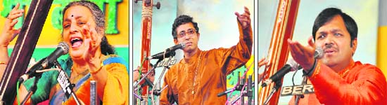 Ashwani Deshpande, Shantanu Bhattacharyya and Pt Sanjeev Abhyankar perform on the last day of the 136th Shree Baba Harivallabh Sangeet Sammelan in Jalandhar on Sunday night