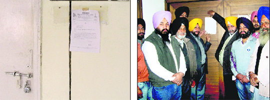 A memorandum pasted outside the office of the Revenue Officer by the Hindu Parishad in Ludhiana on Monday. Office-bearers of the Akali Dal, Delhi, paste a memorandum outside the DC’s office in Ludhiana on Monday.