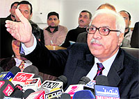 Chief Election Commissioner SY Quraishi addresses mediapersons in Dehradun on Friday