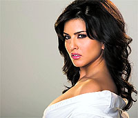 Controversy's child : Sunny Leone