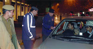 Cops doing their duty at Janpath.