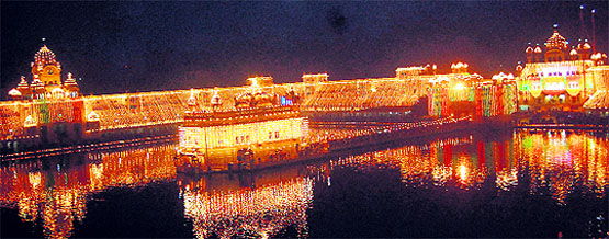 The illuminated Golden Temple complex on the birth anniversary of Guru Gobind Singh in Amritsar on Saturday