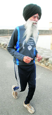 Fauja Singh at Sukhna Lake, Chandigarh. 