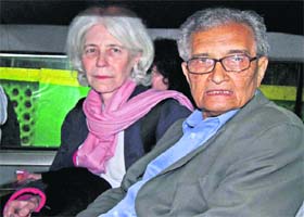 Nobel Laureate Amartya Sen with wife Emma Georgina Rothschild in Birbhum district of West Bengal on Tuesday