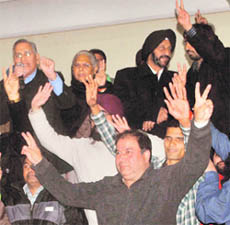 Joginder Singh Manns supporters in Phagwara