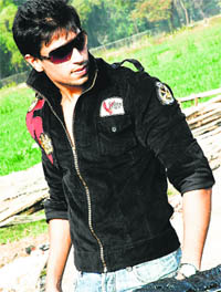 Rajpura-based Vikas Pahwa is ready to make his mark in Bollywood with his first film Dark Rainbow