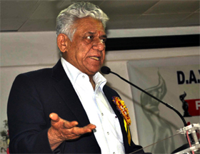 Bollywood actor Om Puri addresses a gathering on the second day of the first International Film Festival in Faridabad.
