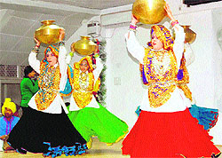 Artistes perform a Haryanavi folk dance during the 1st Film Festival and Film Appreciate Course programme in Faridabad