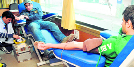 Shia youth donating blood on the occasion of Chellum ceremony in Dehradun on Sunday.