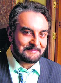 Kabir Bedi