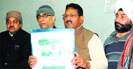 Members of the All-India Terrorist Victim Association address mediapersons in Amritsar on Tuesday.