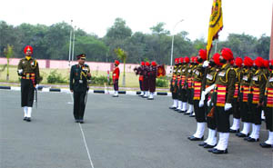 Lieutenant-General Gyan Bhushan, GOC-in-C of South Western Command, receives the guard of honour at the Chetak Corps headquarters during his visit to the Bathinda Military Station on Tuesday. 
