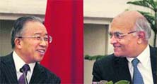 National Security Adviser Shivshankar Menon (L) and Chinese State Councillor Dai Bingguo at an agreement signing ceremony after the concluding session of the 15th Round of India-China Special Representatives Talks in New Delhi on Tuesday.