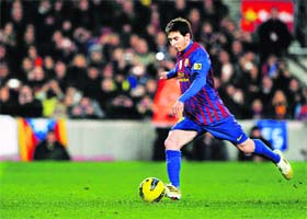 Barcelonas forward Lionel Messi.