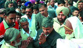 SAD (B) candidate Sarup Chand Singla has covered most residential areas in the city.