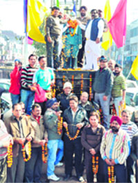 Residents pay tributes to Netaji Subhas Chandra Bose on his birth anniversary in Karnal