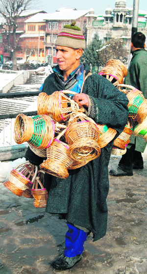 The prices of traditional fire pots kangris have soared following the severe cold wave in the Valley. 