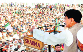 Union Minister for Civil Aviation Ajit Singh addresses a rally at Mangalore in Haridwar district on Wednesday.