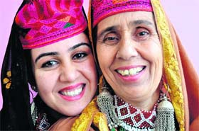Begum Jaan with her daughter
