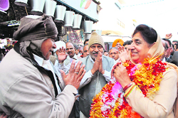 CLP Leader Rajinder Kaur Bhattal campaigns in Lehragaga