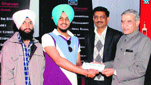 Union Minister Pawan Kumar Bansal felicitates students on the CGC-Gharuan campus in Mohali 
