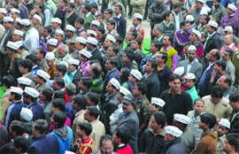 Employees of offices in Nehru Place, New Delhi, clamour for better amenities in the market 