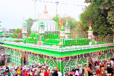 The holy shrine of Piran Kaliyar Sharif, Roorkee, is ready for the 743rd Urs. 
