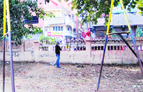 Broken swings at Ram Bagh in Amritsar.