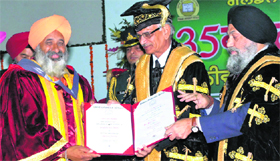Noted environmentalist Balbir Singh Seechewal receives honorary degree from Punjab Governor Shivraj Patil.