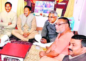 Uttarakhand Chief Minister Bhuwan Chandra Khanduri with Shankaracharya Raj Rajeshwaram and minister Madan Kaushik at Jagadguru Ashram in Kankhal on Monday in Haridwar