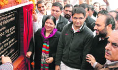 MP Deepender Hooda accompanied by Education Minister Geeta Bhukkal lays the foundation stone of Guru Ravidass dharamshala in Jhajjar.