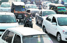 Traffic jam at the Fountain Chowk in Patiala