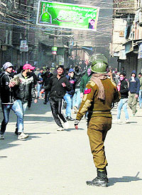 JKLF activists clash with security personnel in Srinagar on Friday