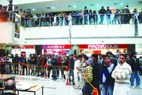 Crowd awaits actress Neeru Bajwa at Mittals Mall in Bathinda on Saturday.