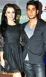 No problem: Prateik Babbar and Amy Jackson
