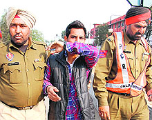 The police nabs a youth for eve-teasing on Valentine's Day in Jalandhar