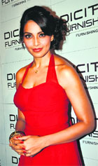 No liplock: Bipasha Basu