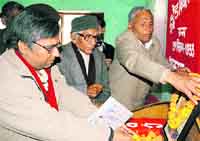 People pay homage to Vidhyasagar Nautiyal in Dehradun