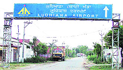 The road leading to the Ludhiana Airport