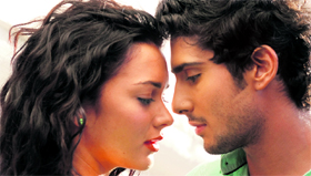 A still from Ek Deewana Tha
