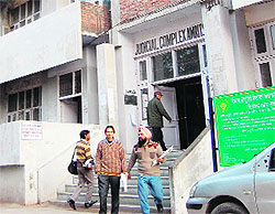 The district courts complex in Amritsar lacks security
